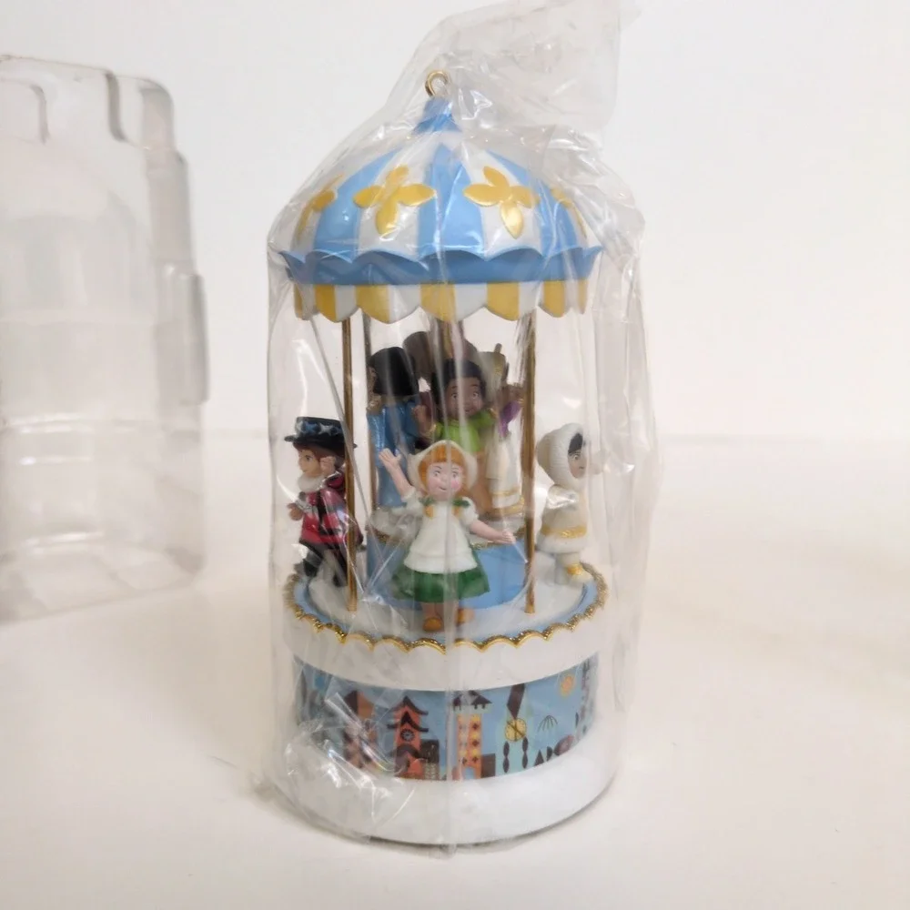 Hallmark Keepsake Ornament Disney Small World Wind Up Musical Carousel 2004